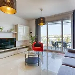 A Beautiful 2br Seafront With Private Terrace By 360 Estates Apartment
