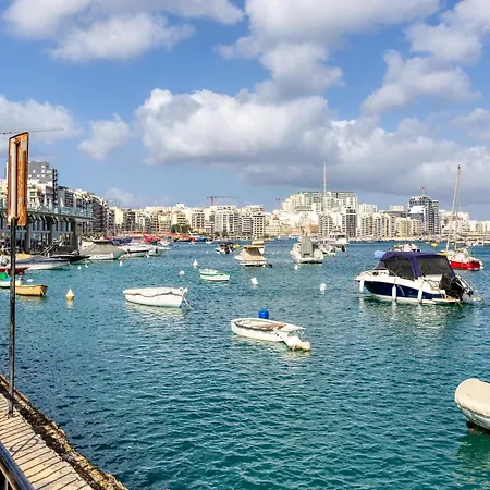 A Beautiful 2br Seafront With Private Terrace By 360 Estates Apartment Gzira