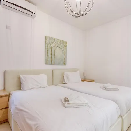 Apartment A Beautiful 2br Seafront With Private Terrace By 360 Estates