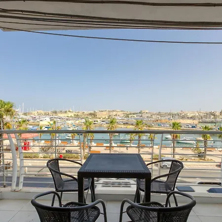 A Beautiful 2br Seafront With Private Terrace By 360 Estates Apartment Gzira