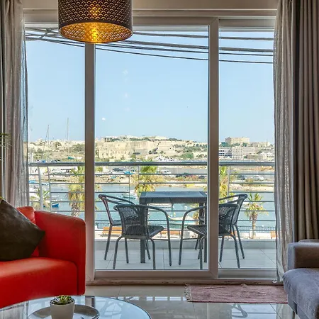 A Beautiful 2br Seafront With Private Terrace By 360 Estates Daire *