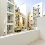 A Beautiful 2br Seafront With Private Terrace By 360 Estates * Gzira