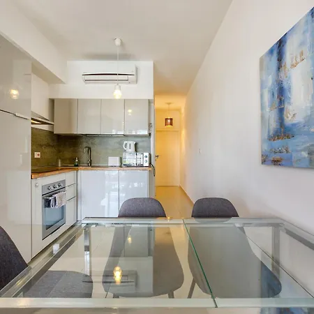 A Beautiful 2br Seafront With Private Terrace By 360 Estates Gzira