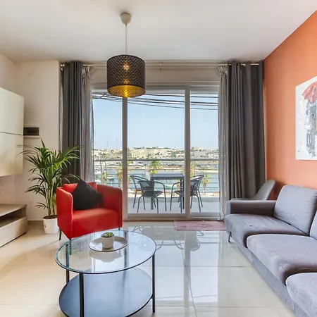 A Beautiful 2br Seafront With Private Terrace By 360 Estates *