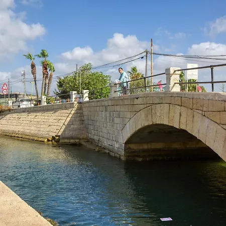 A Beautiful 2br Seafront With Private Terrace By 360 Estates Gzira