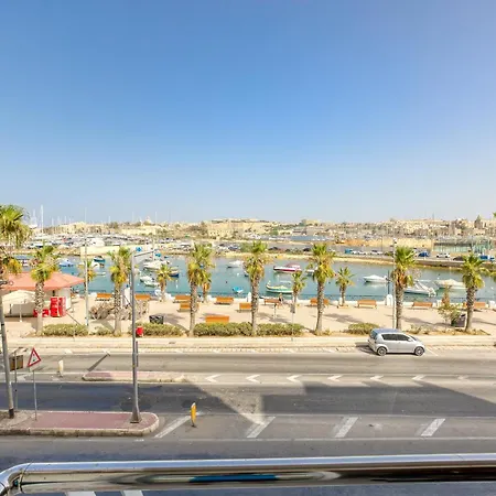 A Beautiful 2br Seafront With Private Terrace By 360 Estates