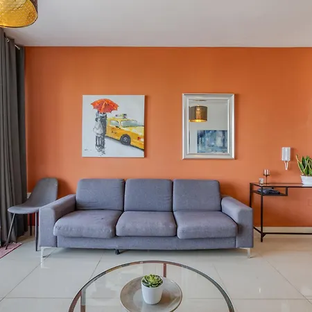 아파트 A Beautiful 2br Seafront With Private Terrace By 360 Estates 그지라