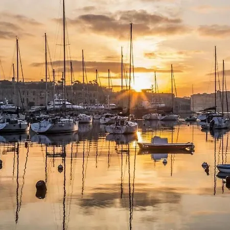 A Beautiful 2br Seafront With Private Terrace By 360 Estates 公寓 Gzira