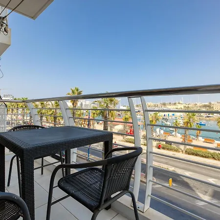 A Beautiful 2br Seafront With Private Terrace By 360 Estates