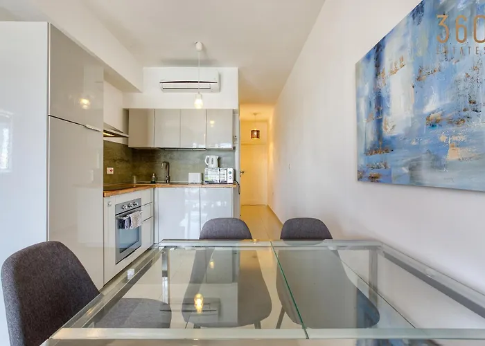 A Beautiful 2br Seafront With Private Terrace By 360 Estates Gzira