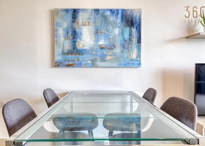 A Beautiful 2br Seafront With Private Terrace By 360 Estates * Gzira