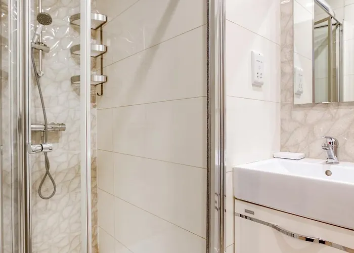 A Beautiful 2br Seafront With Private Terrace By 360 Estates *