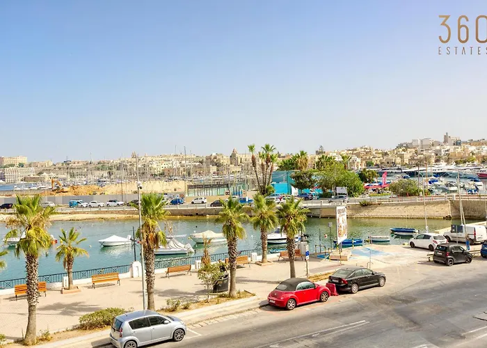 A Beautiful 2br Seafront With Private Terrace By 360 Estates