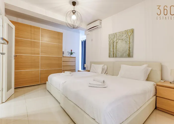 A Beautiful 2br Seafront With Private Terrace By 360 Estates Gzira