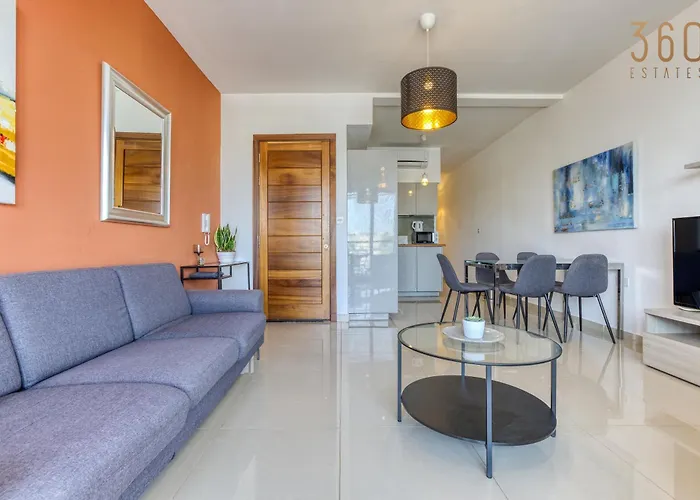 A Beautiful 2br Seafront With Private Terrace By 360 Estates Apartamento Gzira