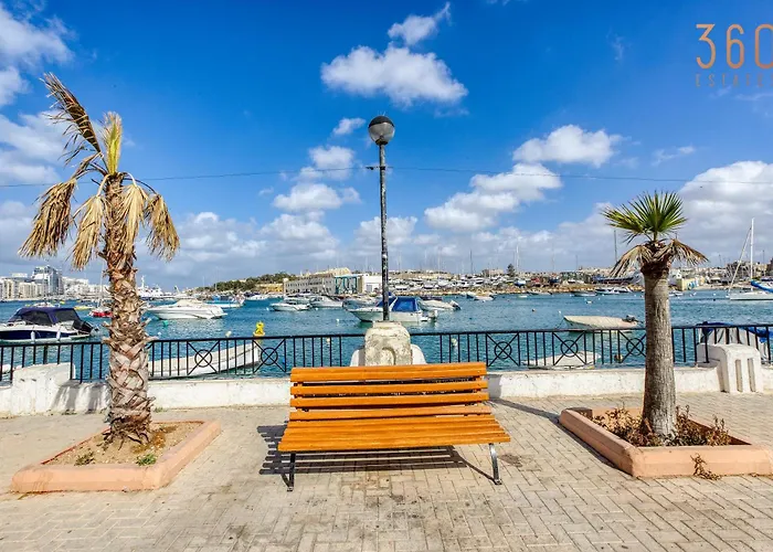 Apartamento A Beautiful 2br Seafront With Private Terrace By 360 Estates *